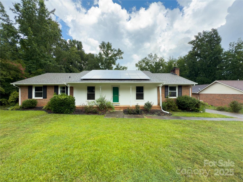 Arrowood Estates, Lancaster community