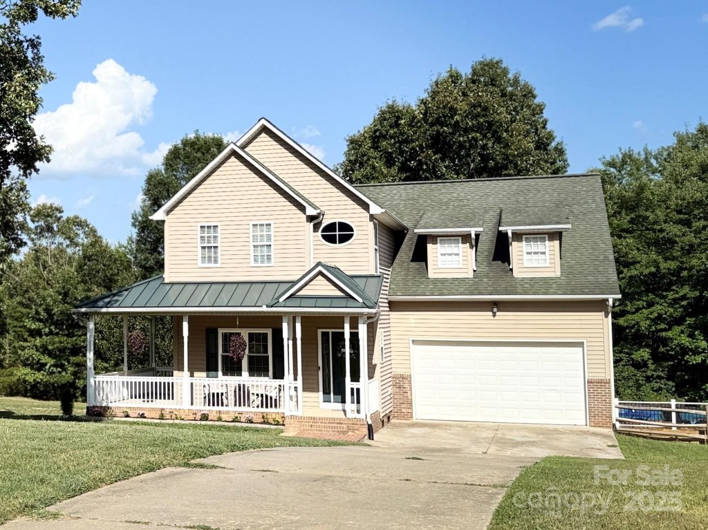 2105 Pinnacle View Drive