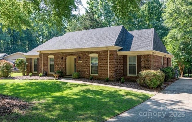 4714 Autumn Leaf Lane