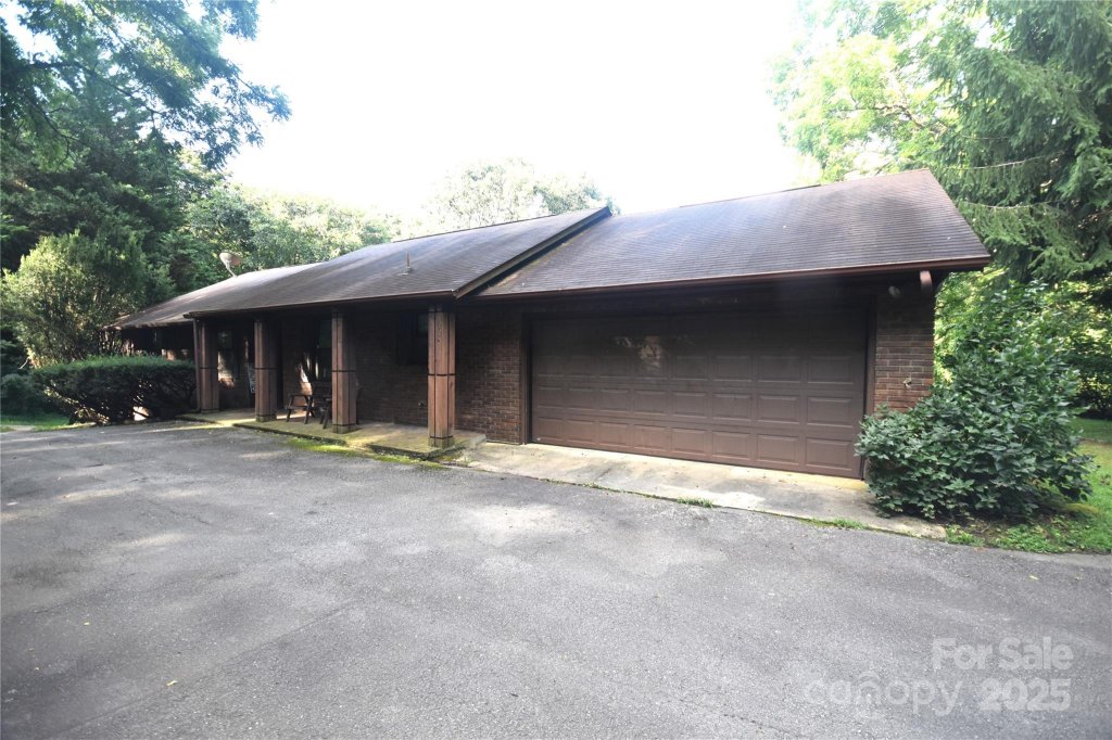 501 Locust Grove Drive