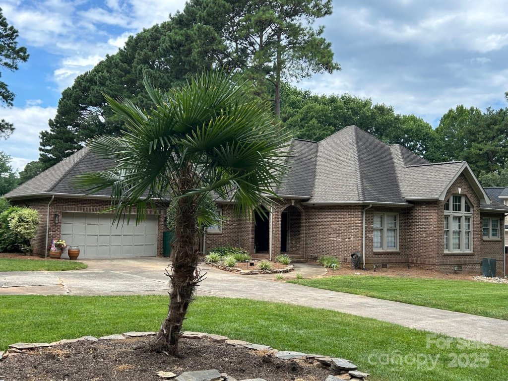 7984 Ravenwood Lane
