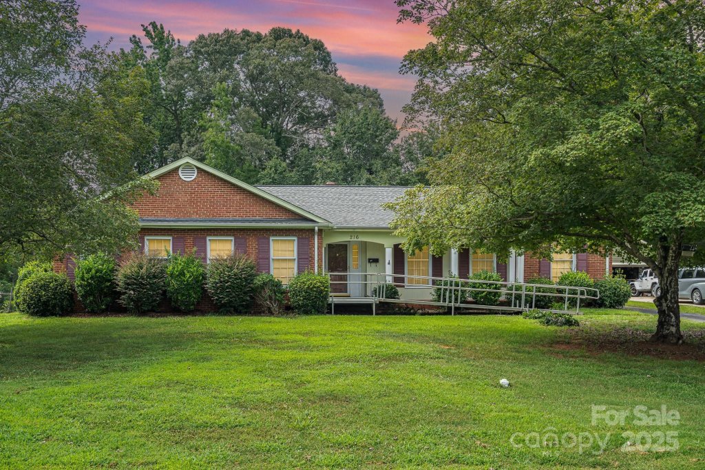 216 Chadmore Drive