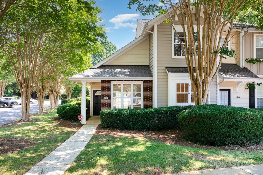 8390 Chaceview Court