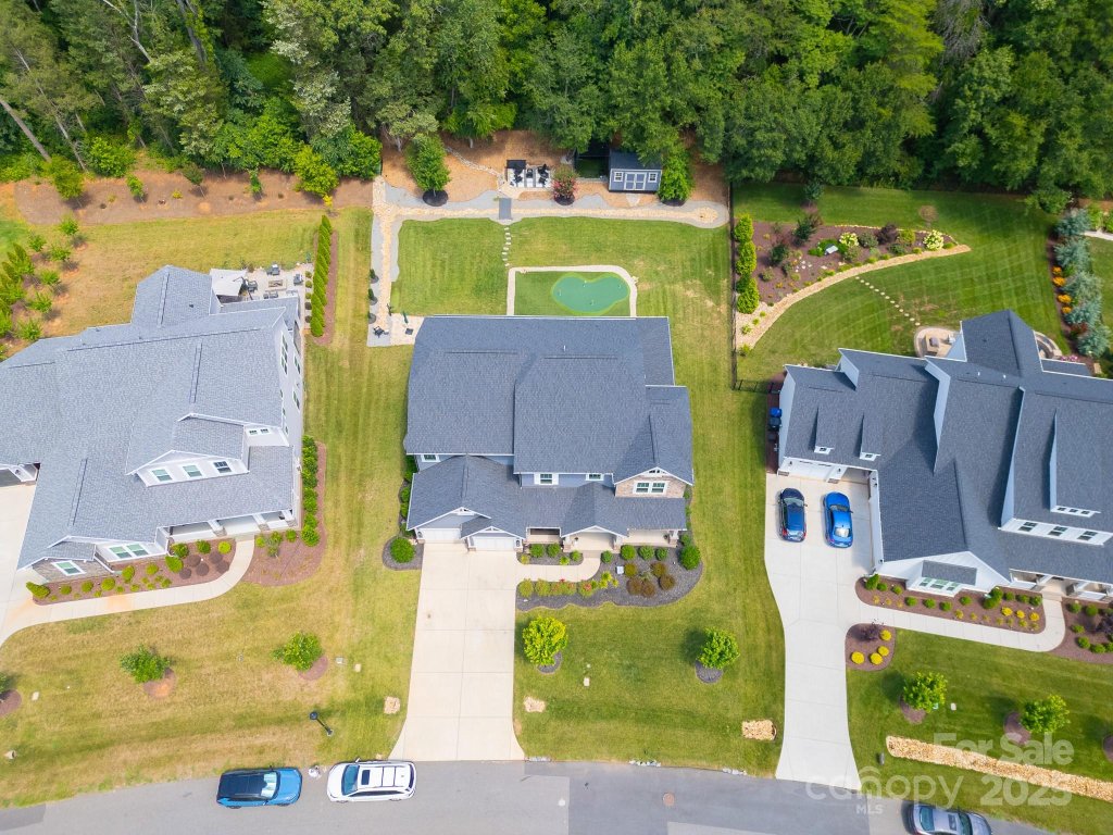 Hollins Grove, Huntersville community