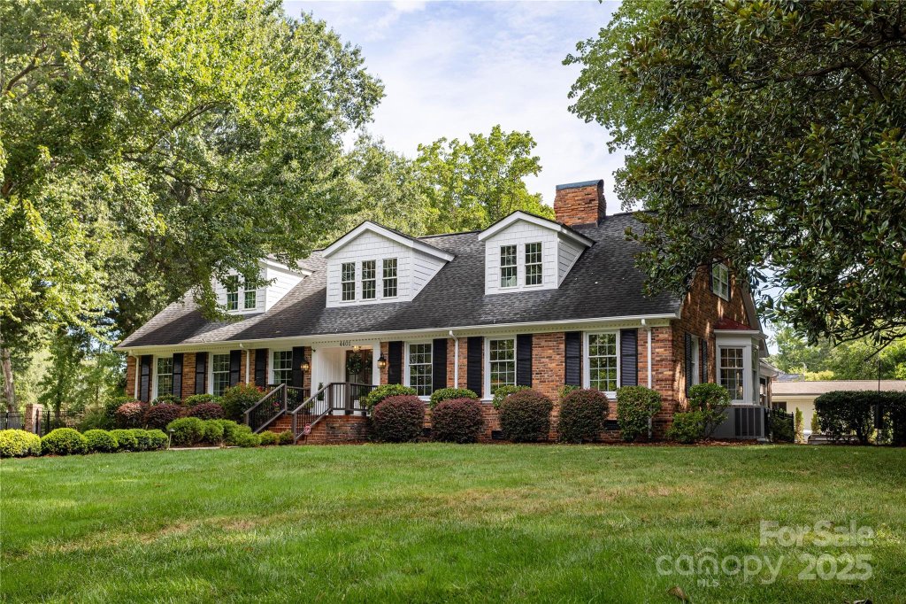 4401 Town And Country Drive