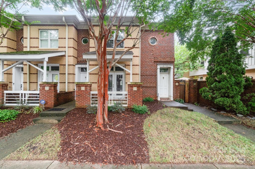 510 N Alexander Street