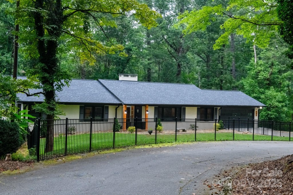108 Maehill Place