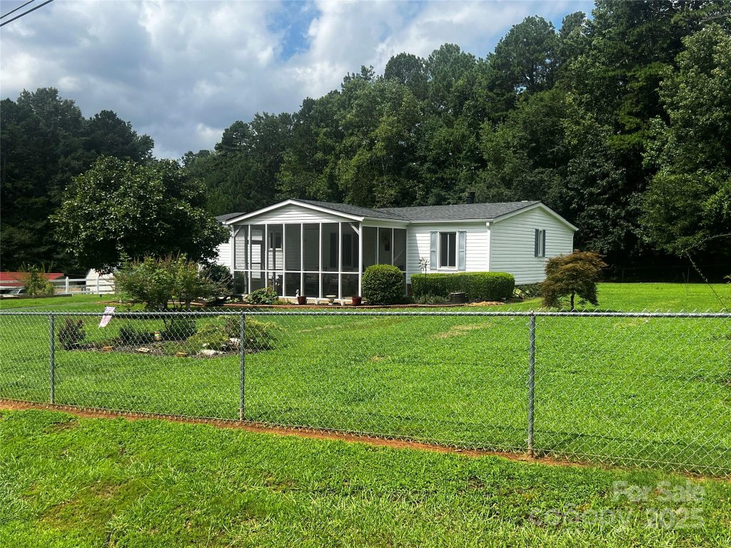 11725 Forestwinds Lane