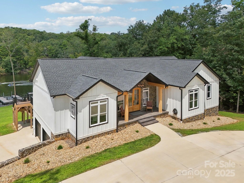 323 Whisper Lake Drive