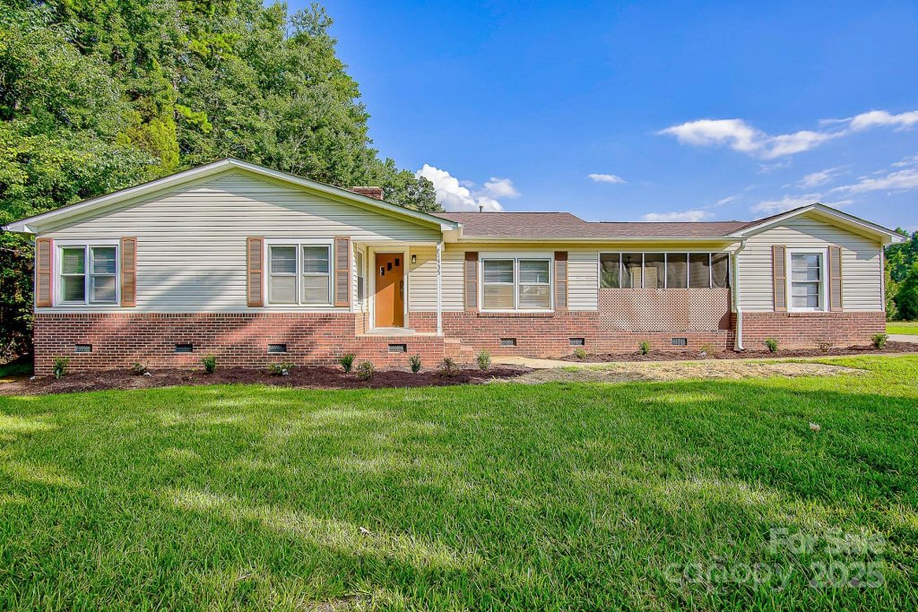 1435 W Ridge Road