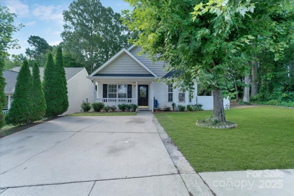 8421 Kings Creek Drive