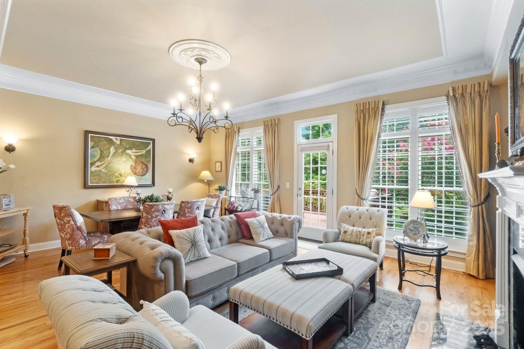 3044 Luke Crossing Drive