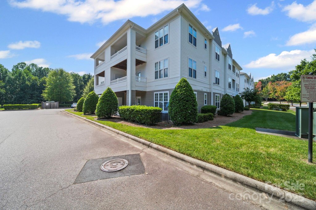 18001 Delmas Drive 1F