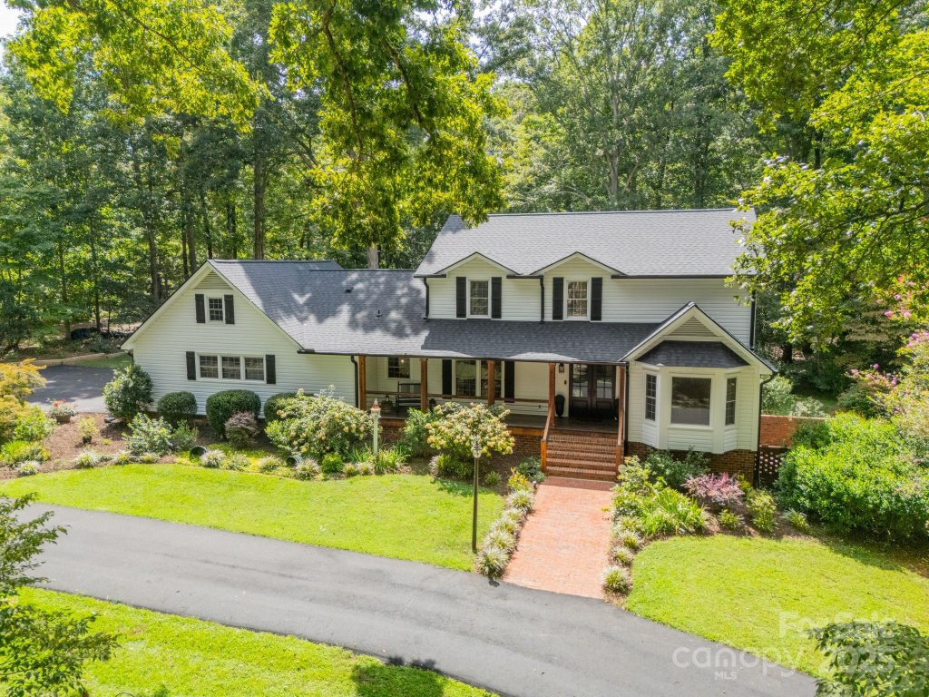 8504 Viking Drive