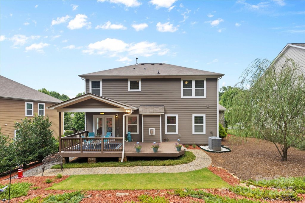 1919 Madeira Circle