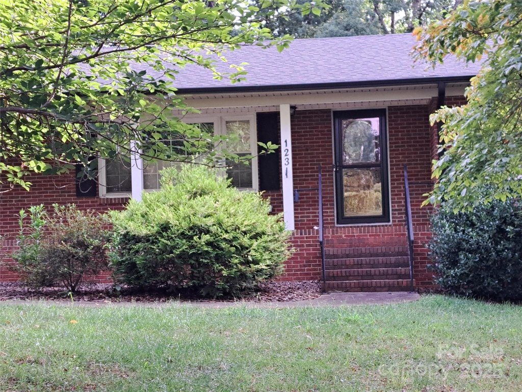 Far Away Place, Concord community