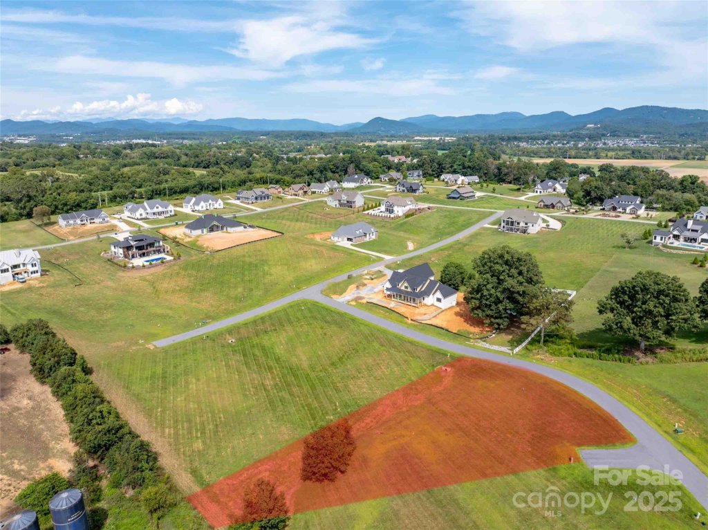 202 Soapstone Trail 68