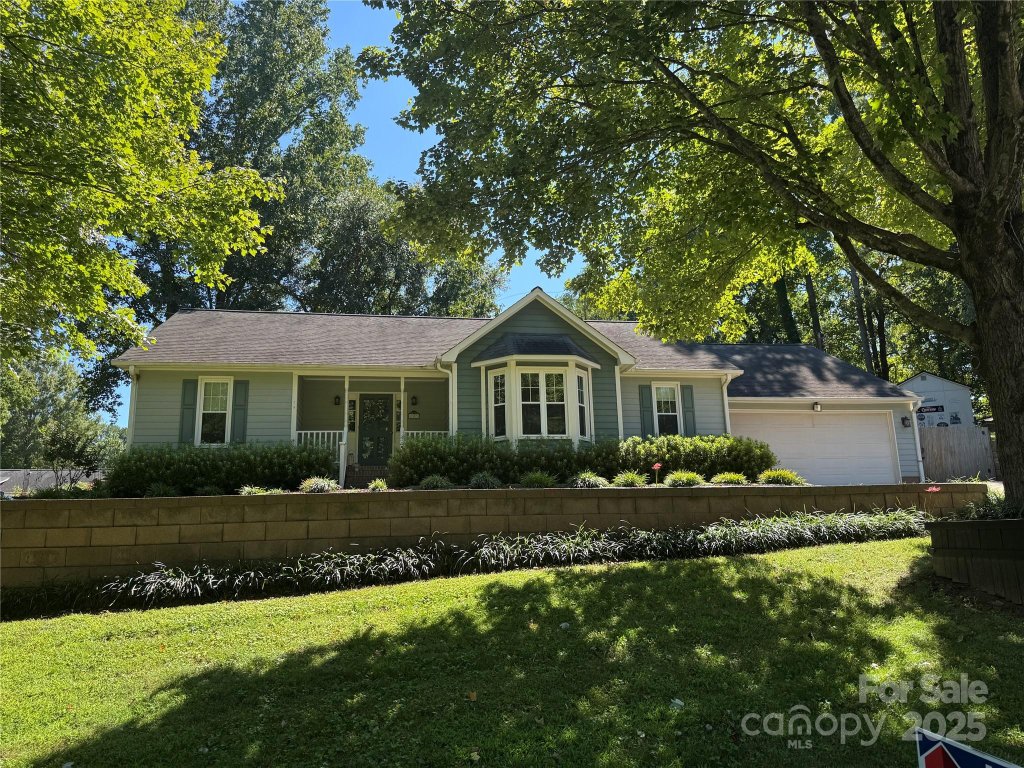 809 Deer Path Place