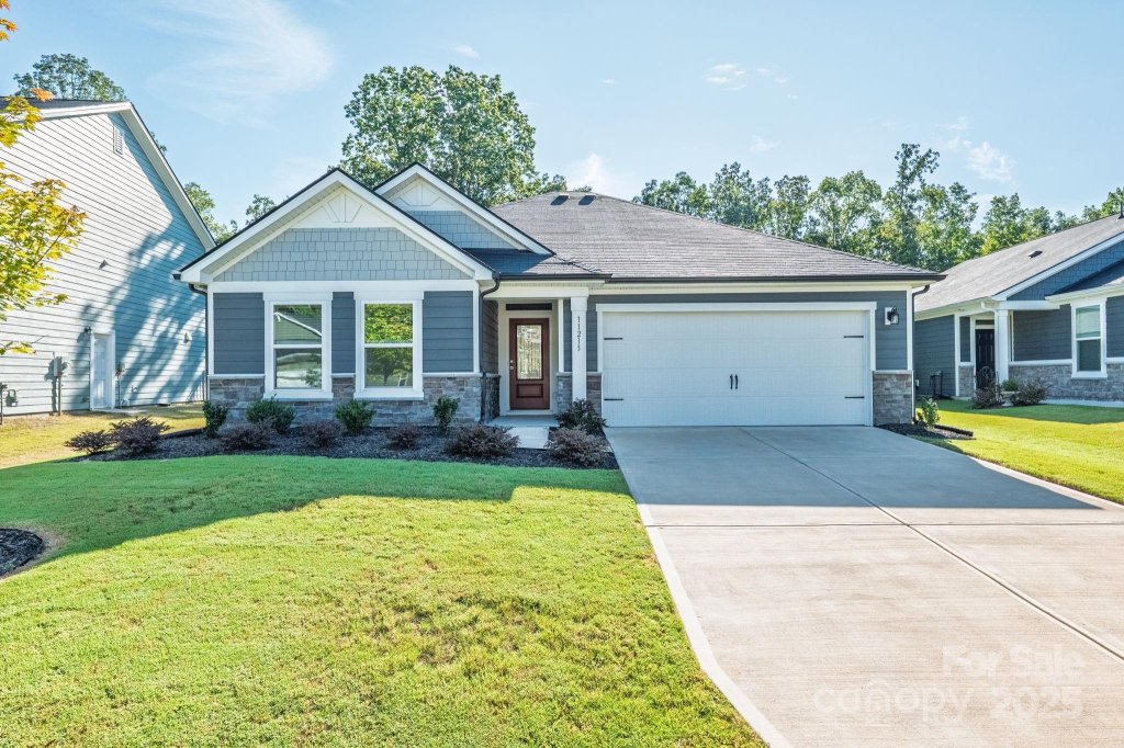 11213 Redcoat Hill Lane