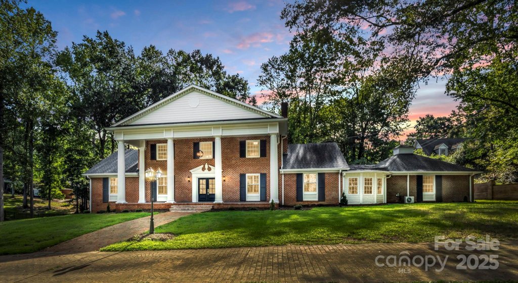 320 Country Club Acres None