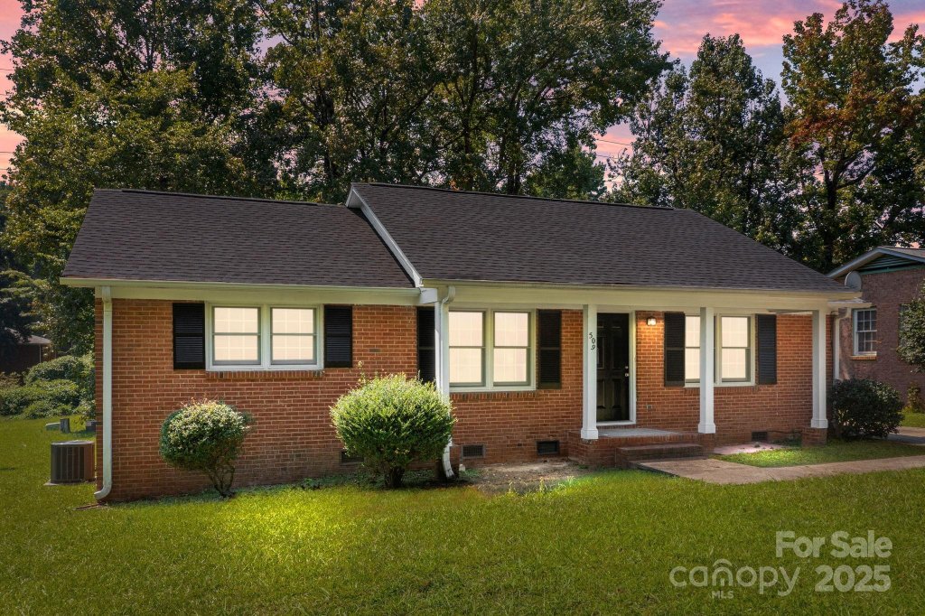 509 Scottsbrook Drive
