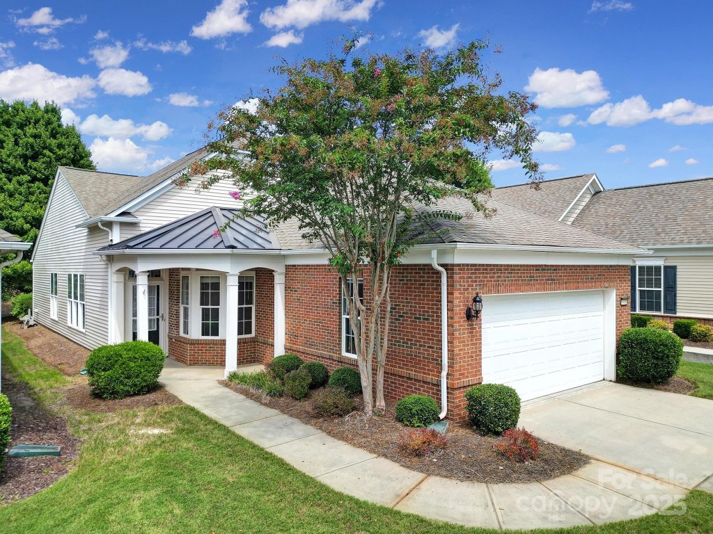 5018 Grandview Drive