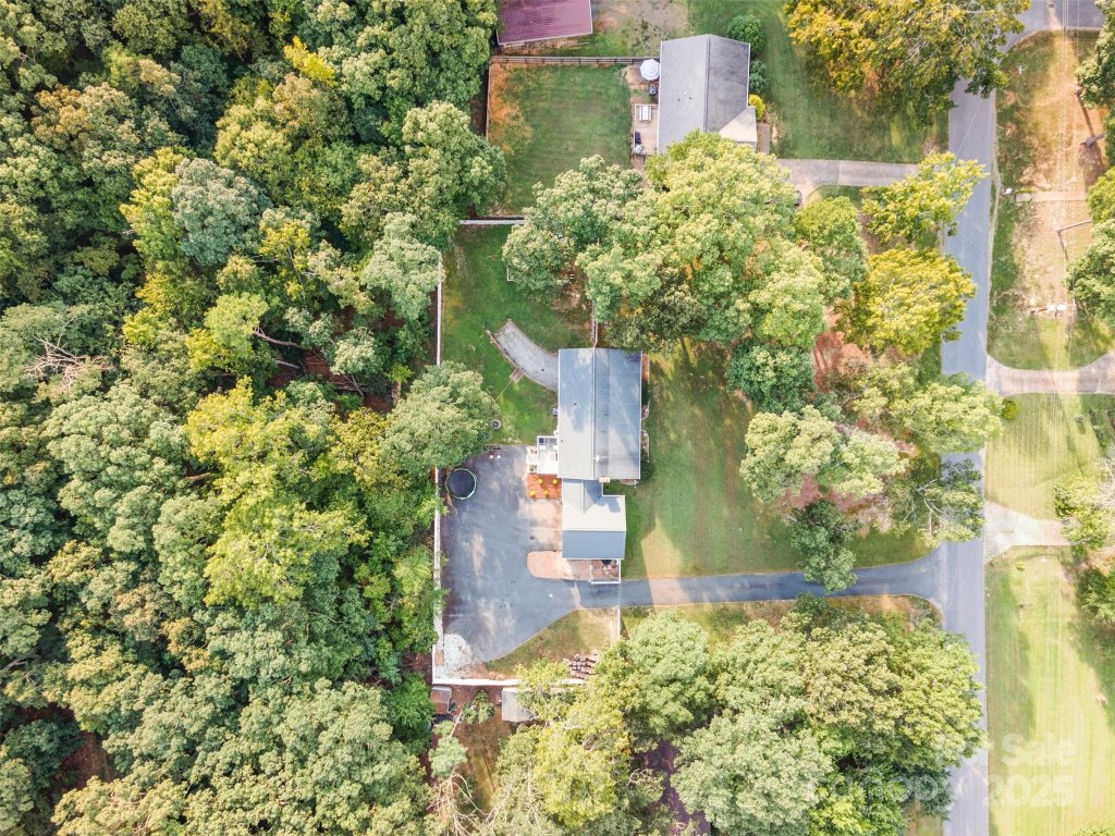 2106 Woodhurst Lane