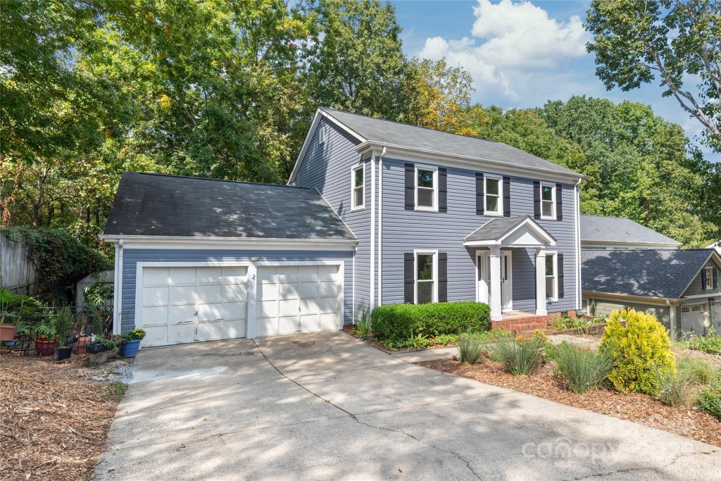 2038 Trowbridge Court