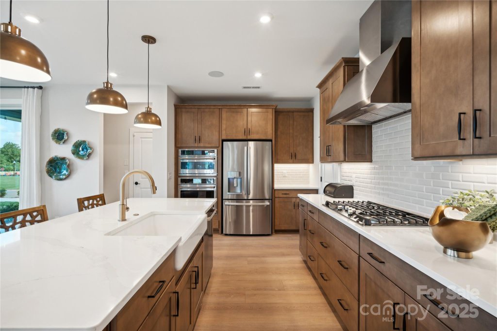 75 Seven Oaks Landing