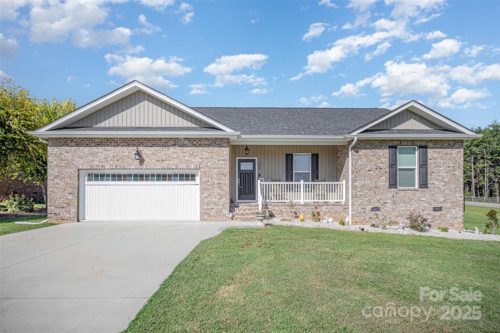 Shadow Wood Estates, Statesville community