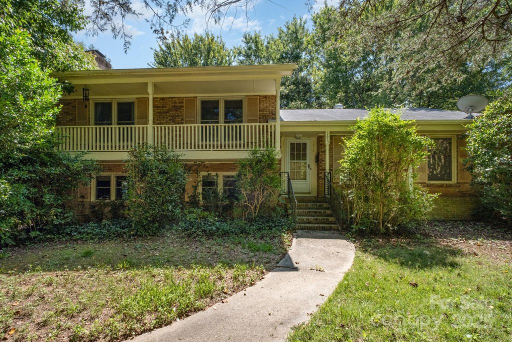 1613 Dixon Road