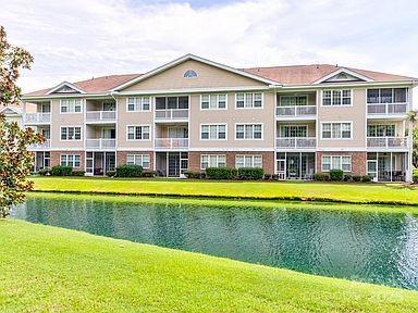 Barefoot Resort & Golf