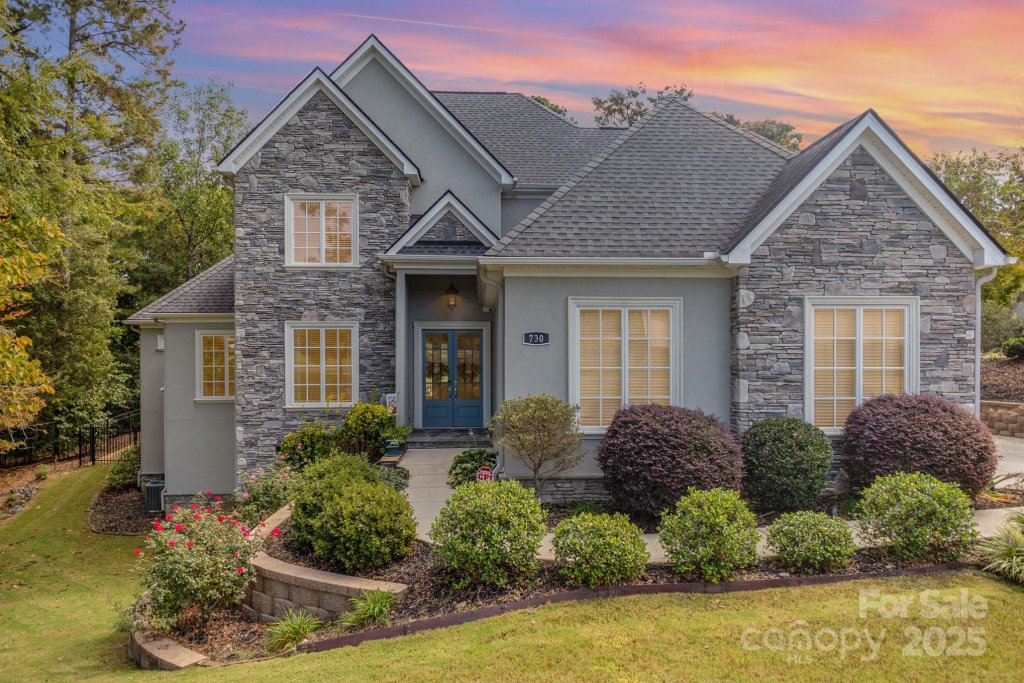 730 Spyglass Way