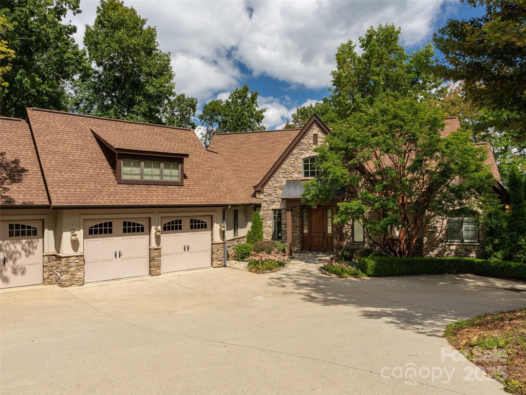 21 Windcliff Drive