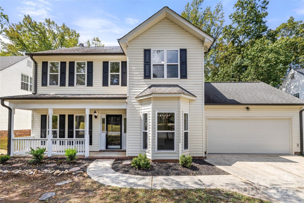 3898 Longwood Drive