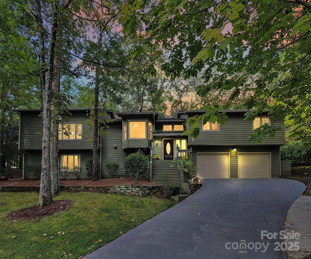 16 Woodvine Lane