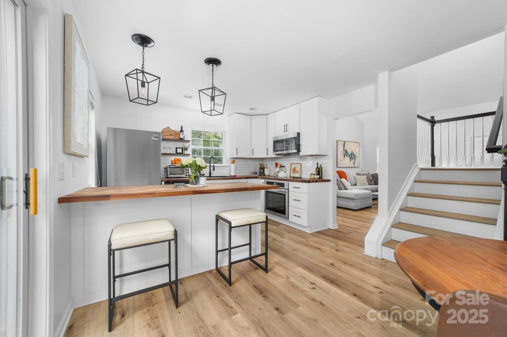 Lexington Commons, Rock Hill community