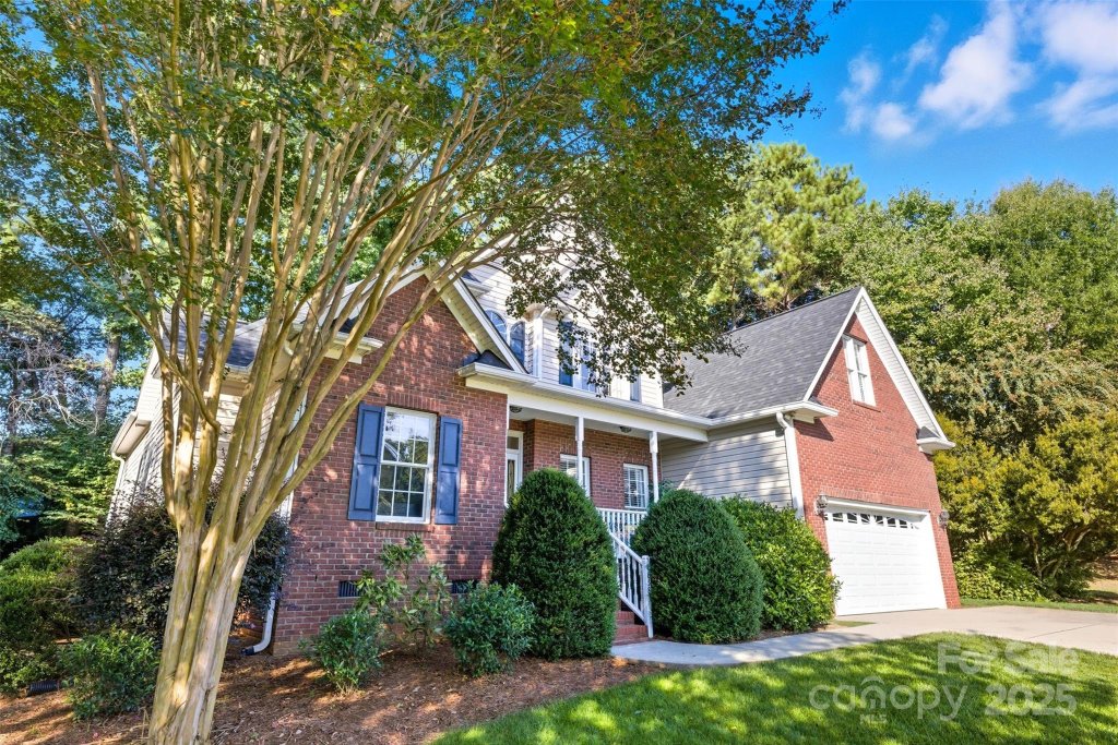 1858 Abbotsford Court