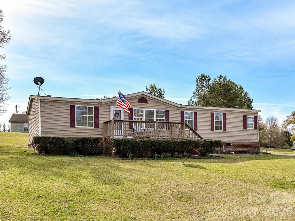 1565 Foxbrook Circle