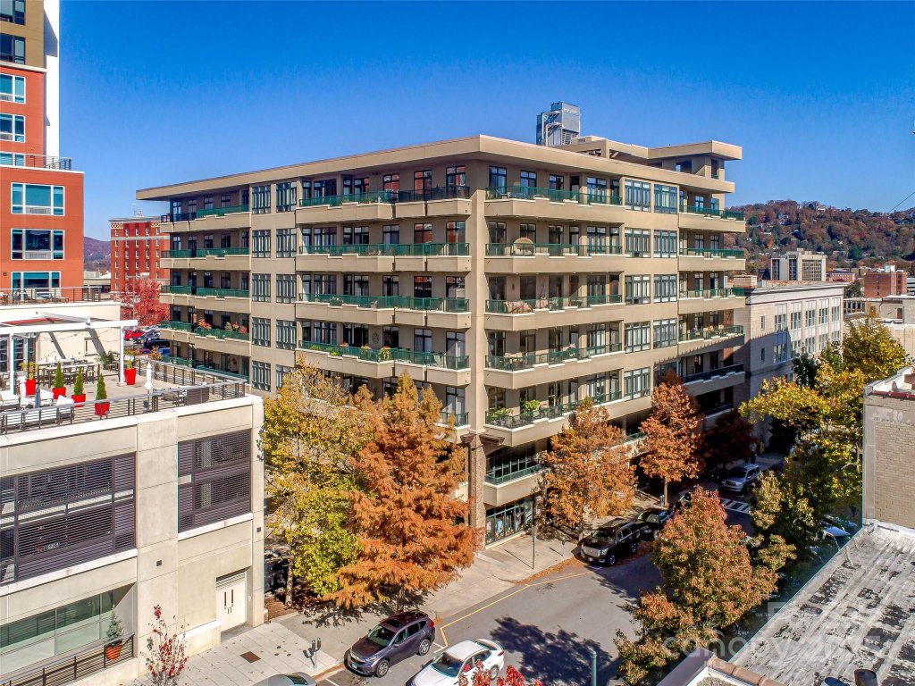 21 Battery Park Avenue 607