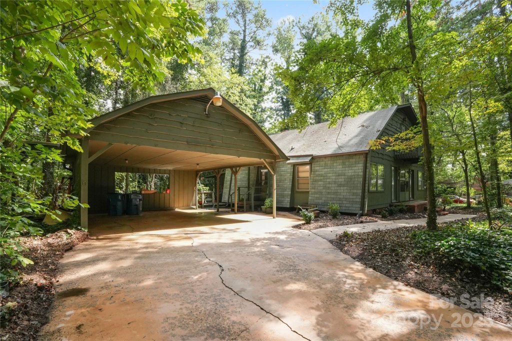 43 Crane Court