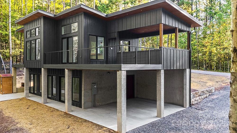 203 Golden Creek Ridge