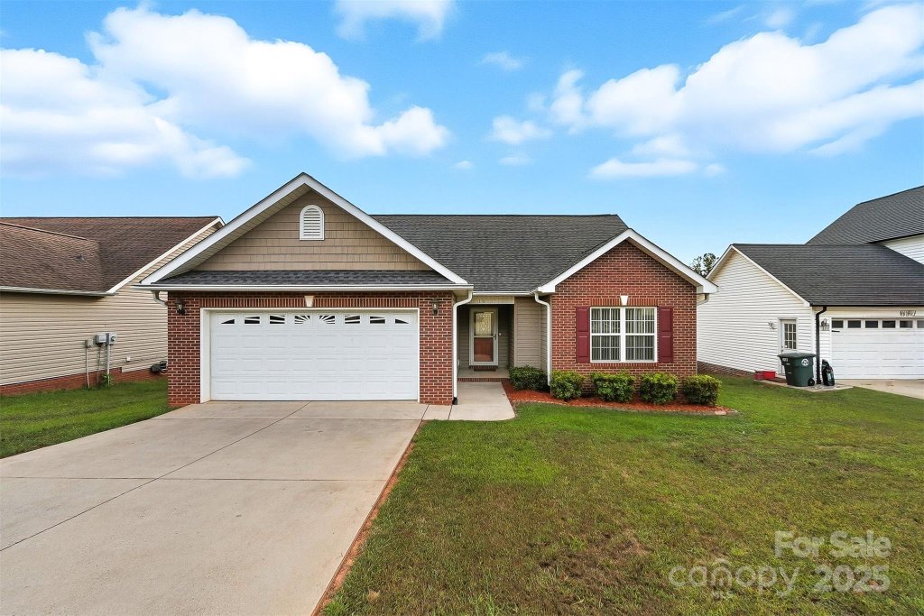 1611 Mayfair Drive