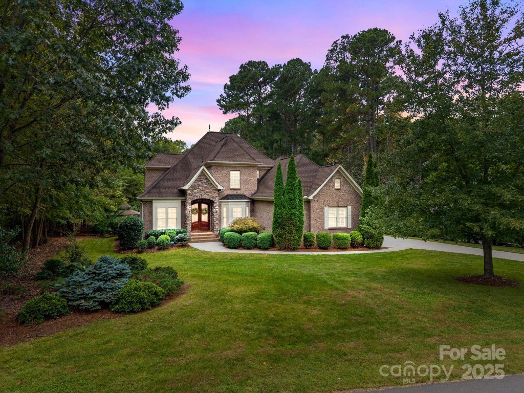 117 Wolf Hill Drive