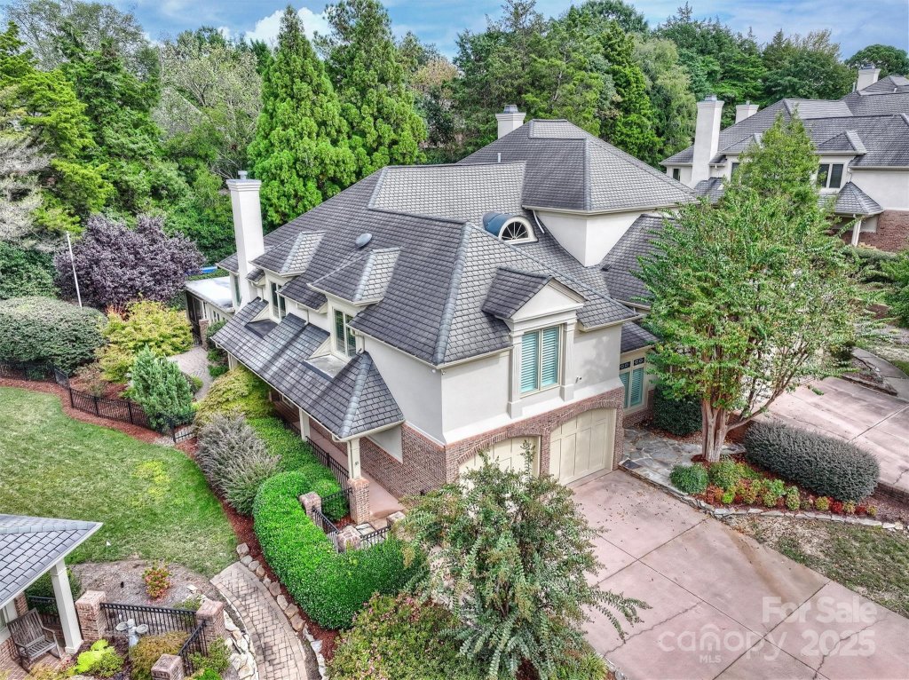 8915 Challis Hill Lane