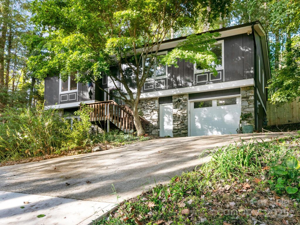 18 Mayfair Place