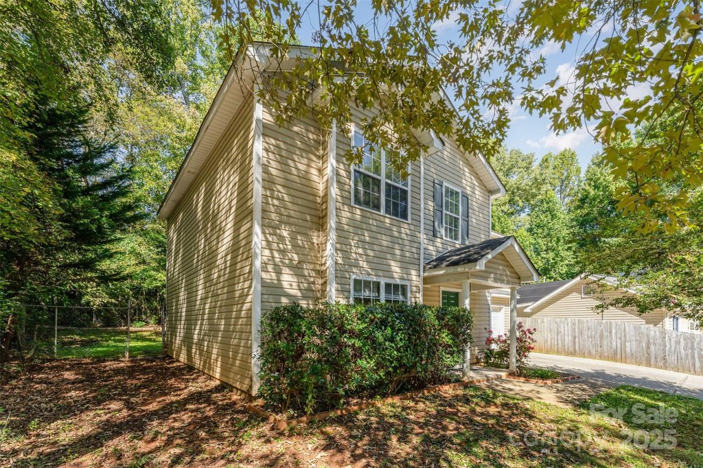5143 Rosemede Drive