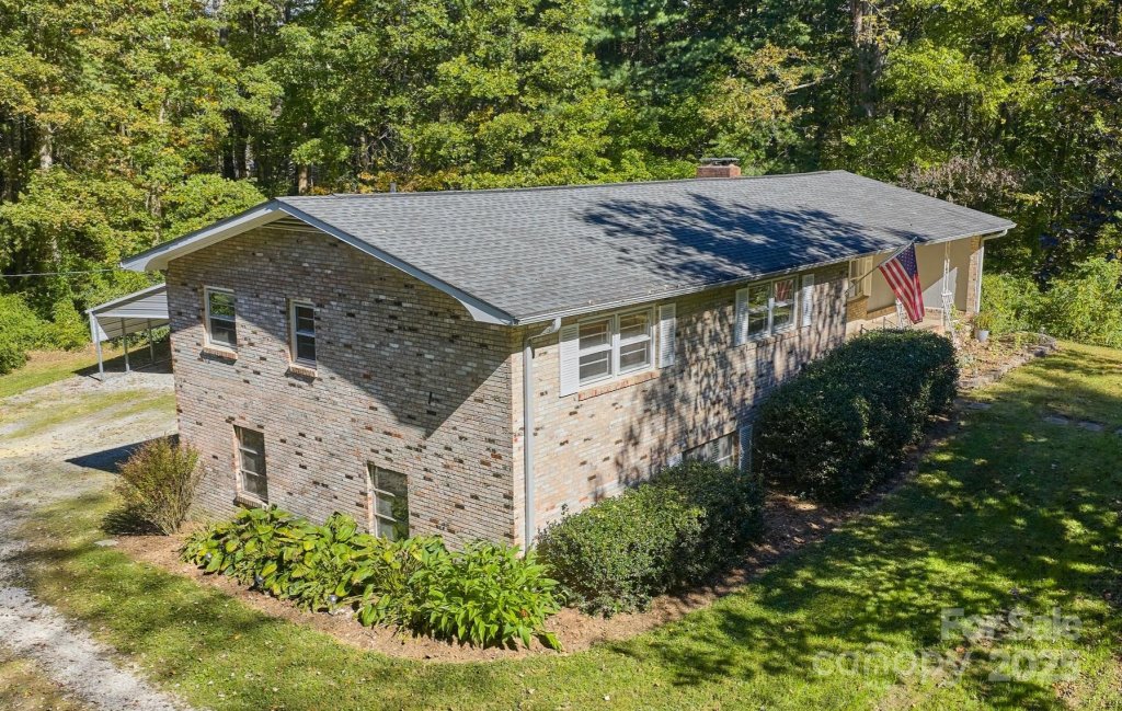 3214 Debbie Drive