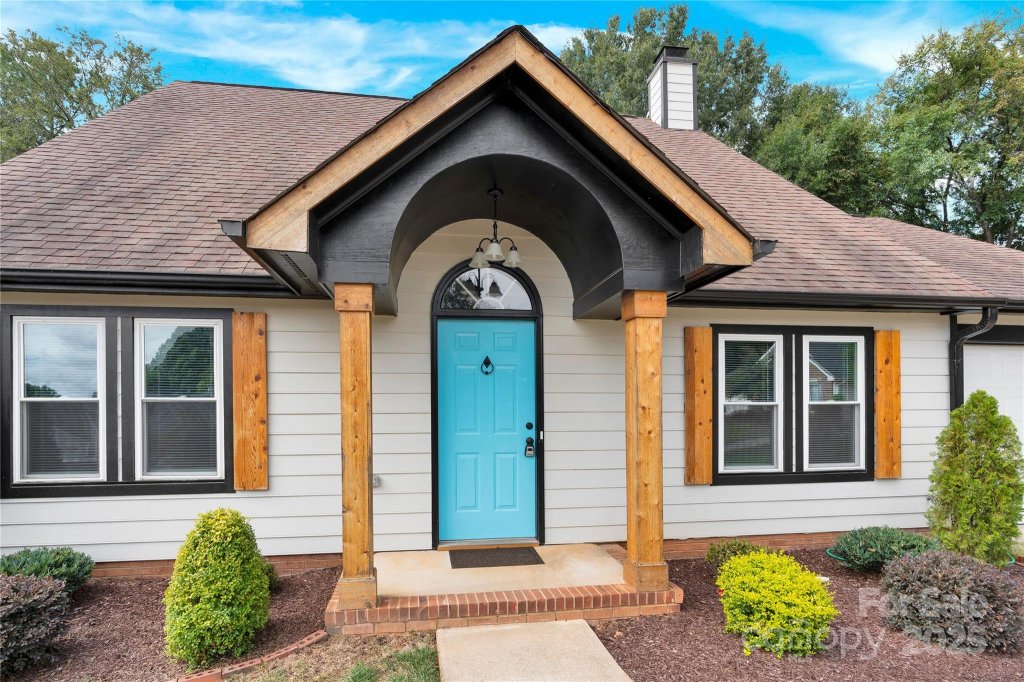 Ridge Crossing, Concord community