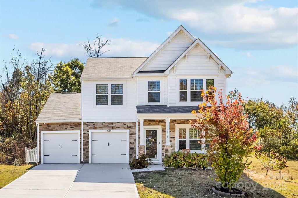 Grandview, Albemarle community